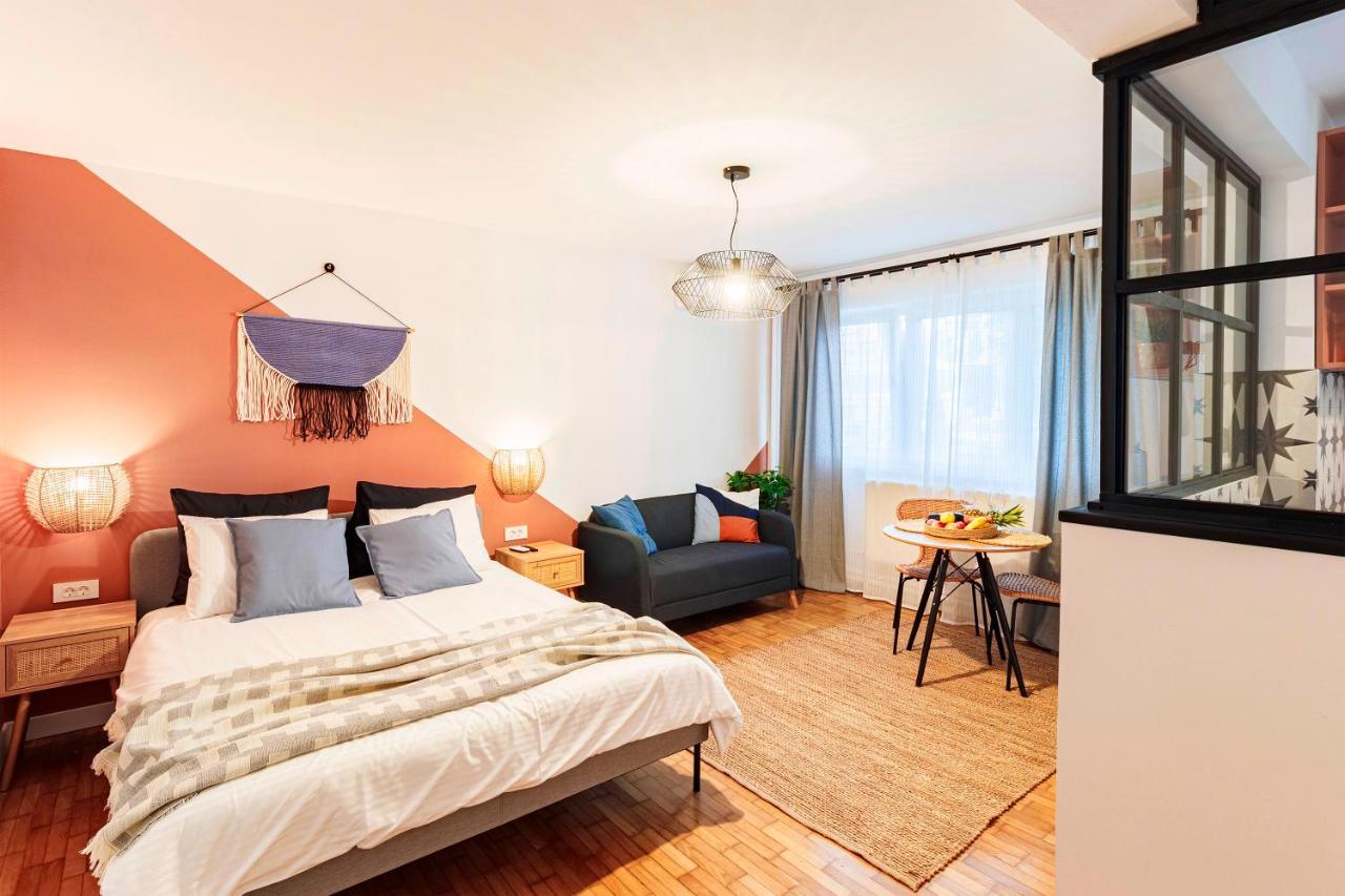 Appartement Central Modern Flat Near Metro & Park à Bucarest Extérieur photo